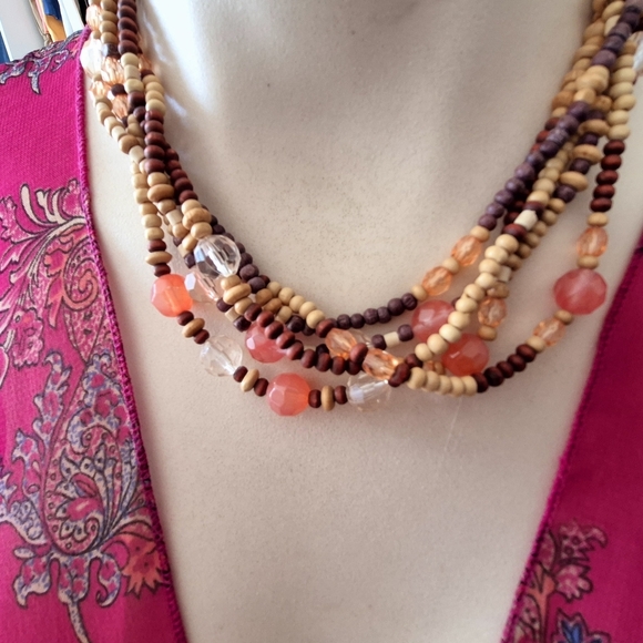 Mutli Strand  Beaded Necklace - Picture 2 of 7